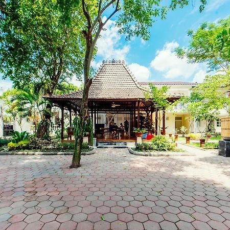 Tirtodipuran Hotel By Natts Hospitality Indonesia Yogyakarta Exterior photo