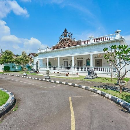 Tirtodipuran Hotel By Natts Hospitality Indonesia Yogyakarta Exterior photo