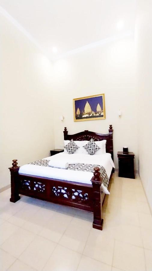 Tirtodipuran Hotel By Natts Hospitality Indonesia Yogyakarta Exterior photo