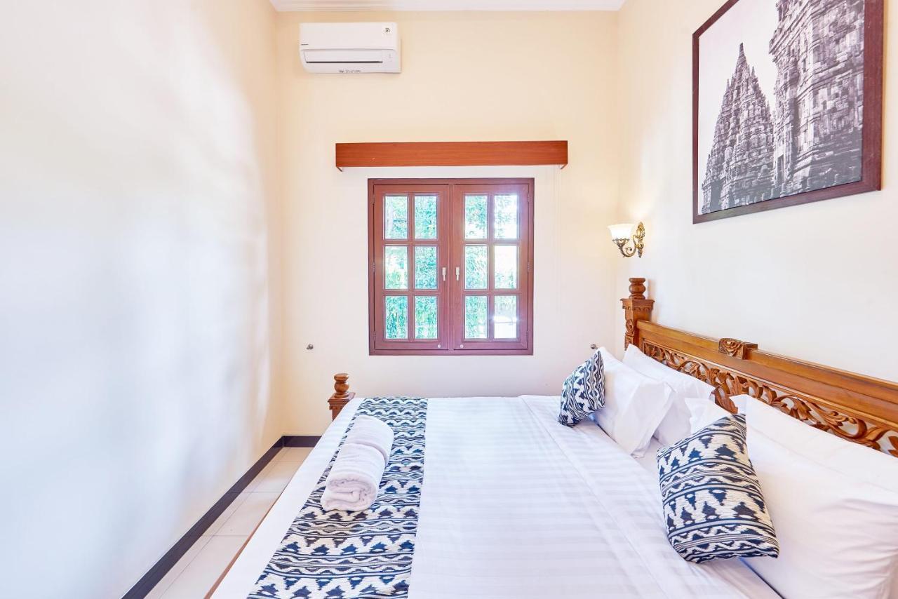 Tirtodipuran Hotel By Natts Hospitality Indonesia Yogyakarta Exterior photo